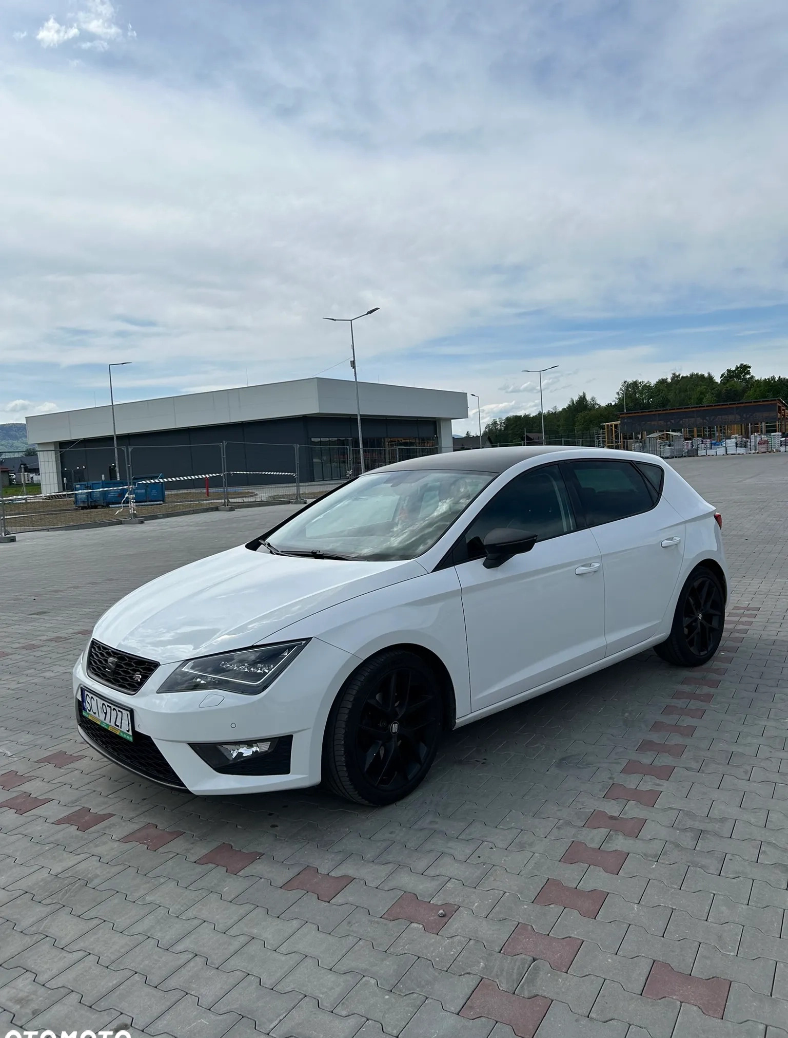 Seat Leon cena 52500 przebieg: 148000, rok produkcji 2016 z Ustroń małe 92